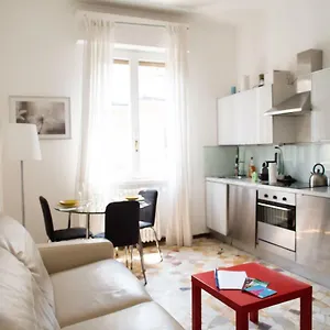 Appartamento Convenient And Private Place In, Milano